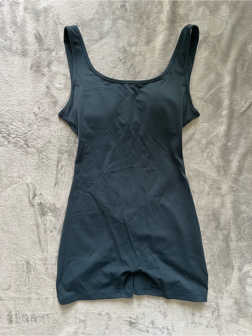 Women’s Open Back Activewear Romper Shorts Size L